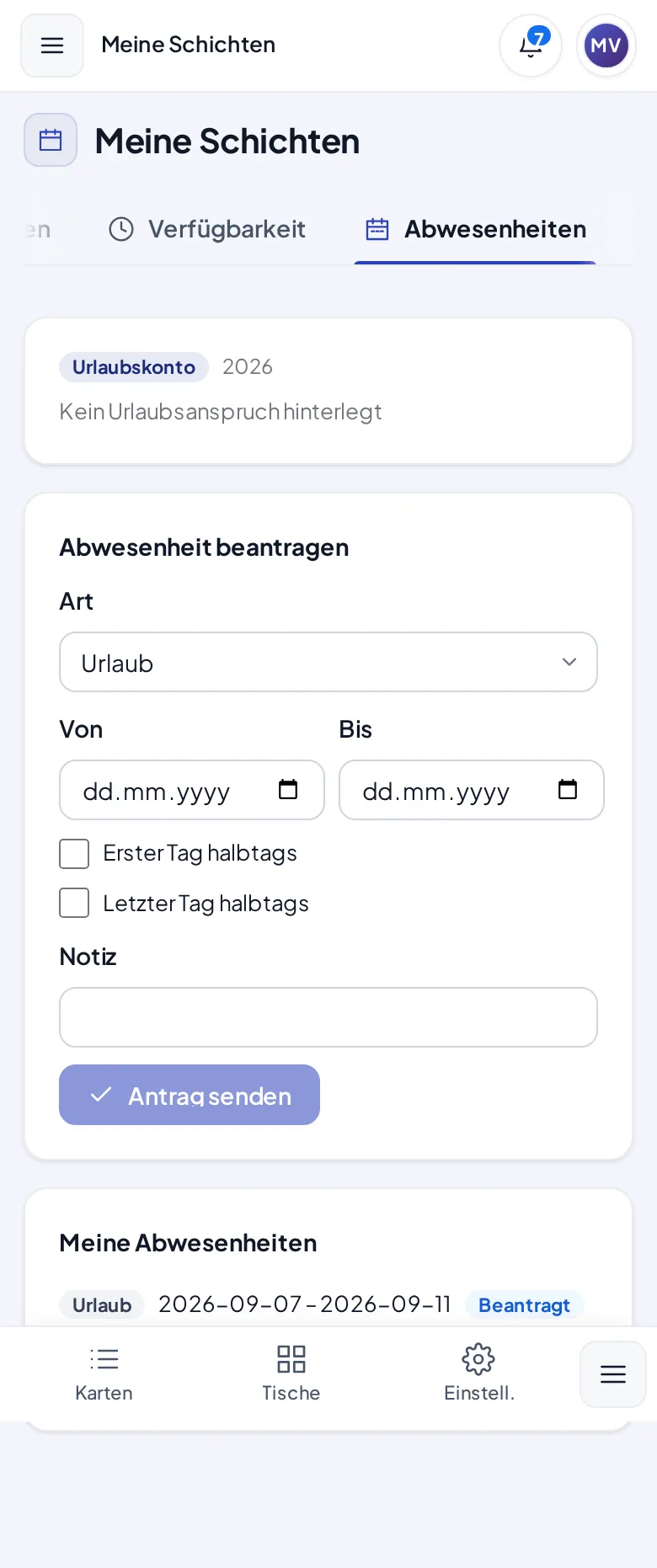 Der Reiter Abwesenheiten auf dem Smartphone mit Urlaubskonto, Antragsformular und einem beantragten Urlaub