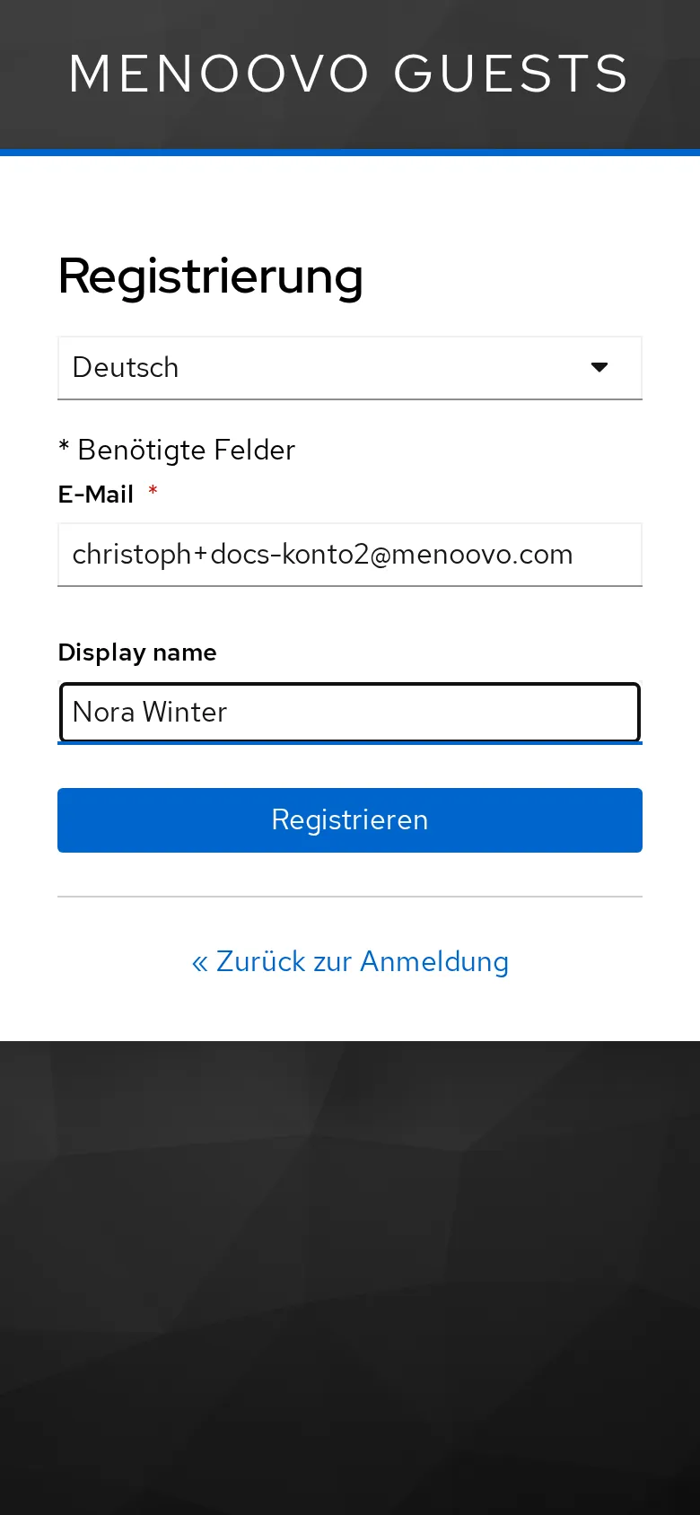 Das Registrierungsformular mit den Feldern E-Mail und Display name, ausgefüllt mit einer Testadresse und dem Namen Nora Winter