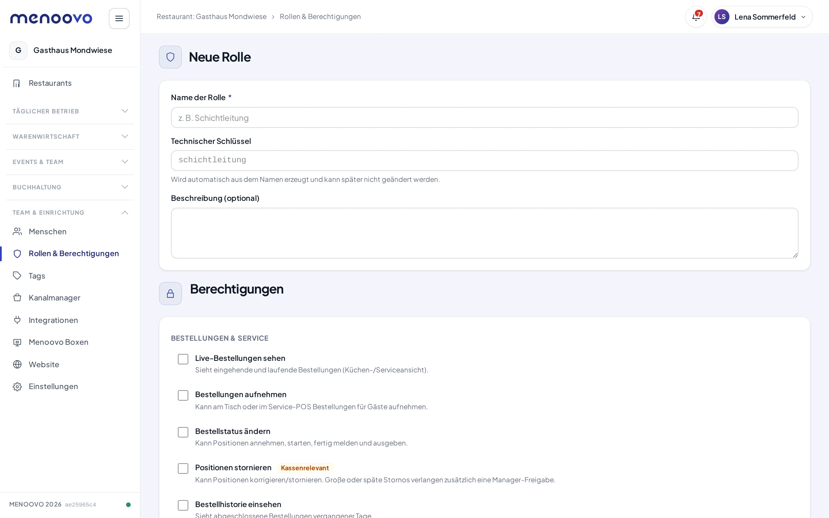 Der leere Editor Neue Rolle mit Name, technischem Schlüssel und der Berechtigungsliste